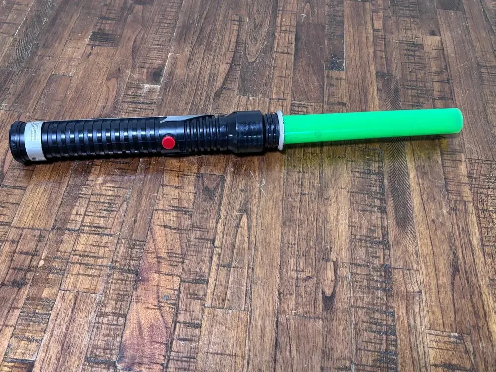 Star Wars 1999 Green Lightsaber Retractable Hasbro Qui Gon Jinn Vintage